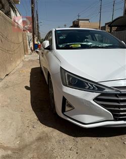 هیوندای ئەلەنترا